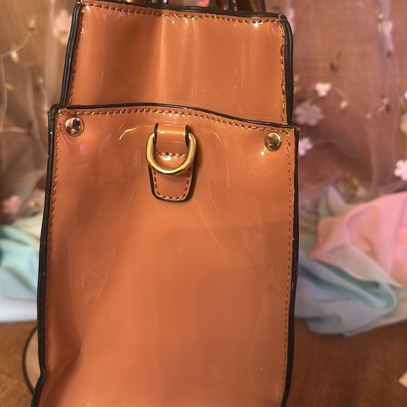 Vernis Like EUC Tote Bag Large and Shiny PU - Picture 8 of 16